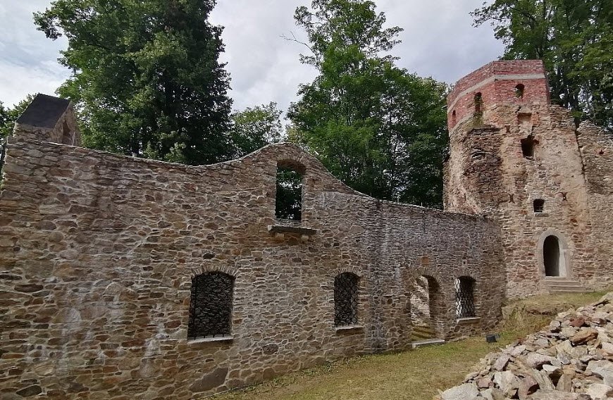 Ruiny Zamku Świecie - Zamek Miecz, Poland